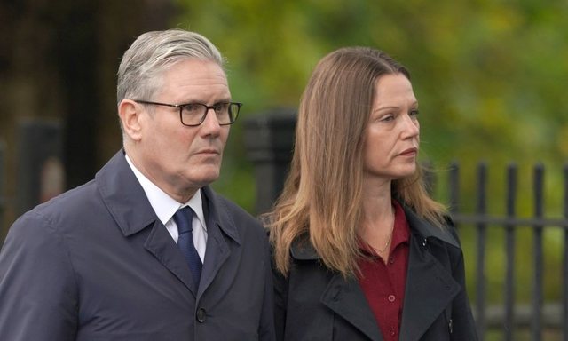 Tërmet politik në Britani! Starmer në prag të largimit mes