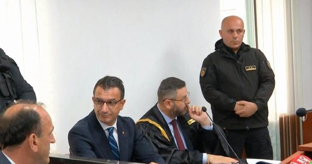I dha telefonin Veliajt, ish-polici i Burgjeve në gjyq: Kishte shumë