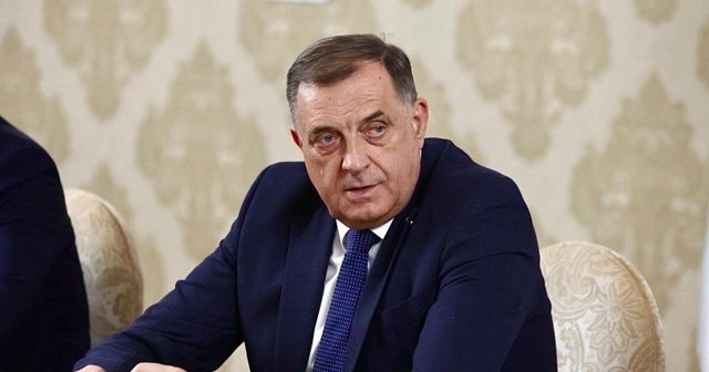Millorad Dodik mbërrin në Rusi, nesër merr pjesë në