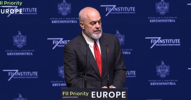 "Zoti e shpëtoi Trump sepse ka një plan edhe për