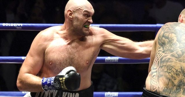 Edhe Tyson Fury fiton, ai mposht boksierin polak Wach, i cili t&euml;rhiqet