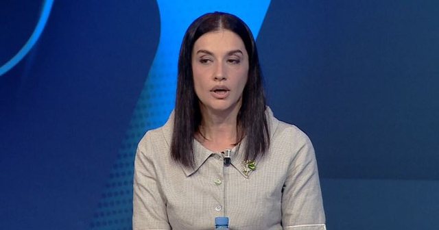 Ekspertia paralajmëron: Ndërhyrjet hormonale në moshë