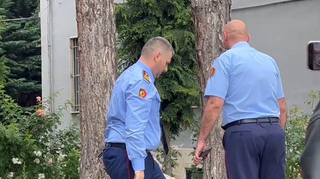 Vrasja e policit dhe plagosja e nj&euml; tjetri, Hita zbret n&euml;