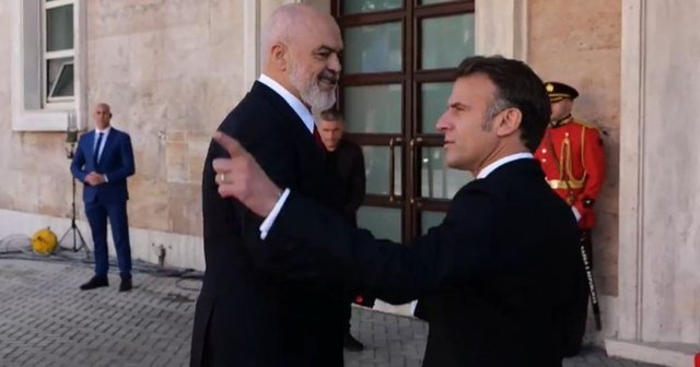 Presidenti i Francës vizitë zyrtare në Tiranë, Rama pret