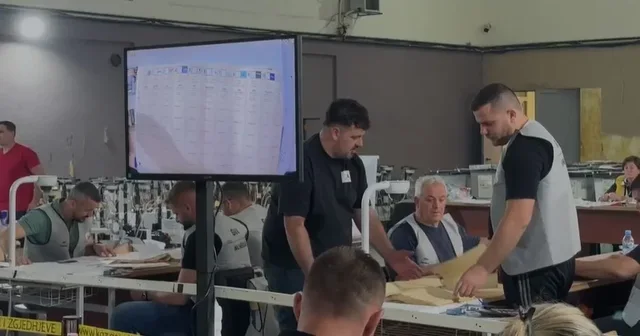 PS merr mandatin e 9 në qarkun e Vlorës, PD siguron vetëm 3