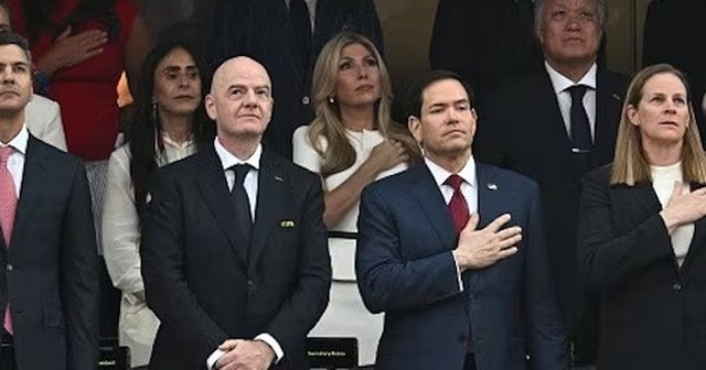 Hollywoodi ‘i gjithi në stadium’, në debutimin e