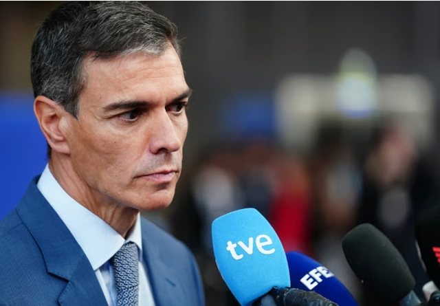 Goditet rëndë Qeveria e Pedro Sánchez, ish-ministri i tij