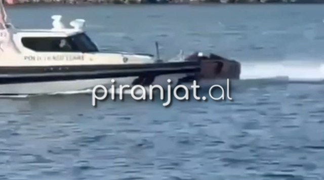 VIDEO/ Ky është momenti i përplasjes tragjike të mjetit