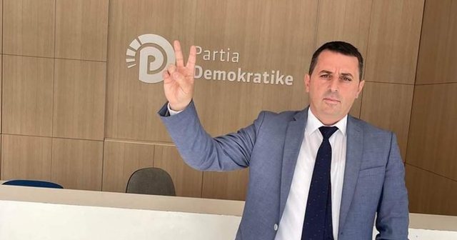 U kapën mat me lista nëpër duar në Kamëz/ Kadidati i