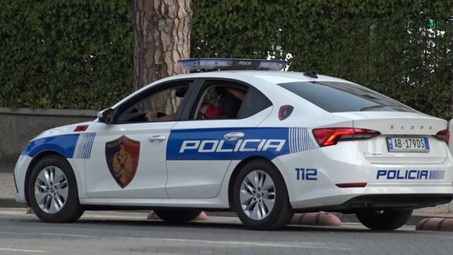 U konfliktua me v&euml;llez&euml;rit p&euml;r &ccedil;&euml;shtje pron&euml;sie,