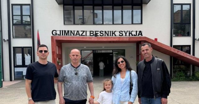 Kryetari i Komunës së Drenasit, Ramiz Lladrovci voton në