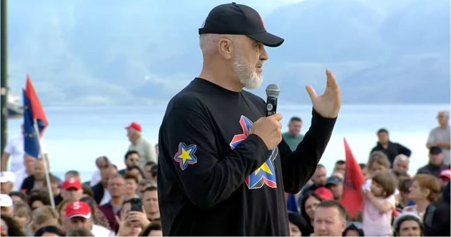 "Historia zgjodhi Vlorën për të marrë shumë gjak