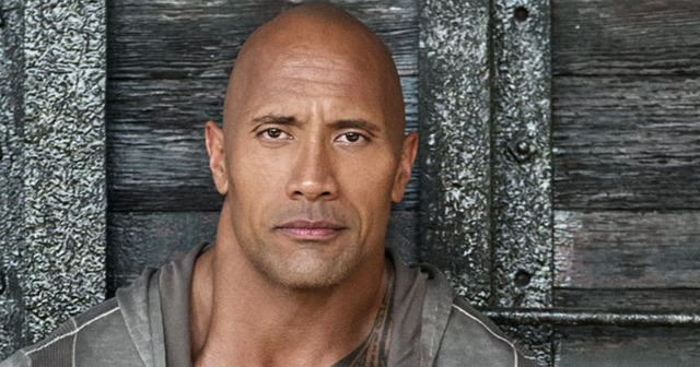 Gafa e Dwayne Johnson bëhet virale, aktori keqkupton pyetjen dhe shkakton