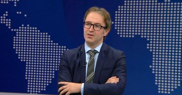 "Pas humbjes së PD, a do i hani të gjallë