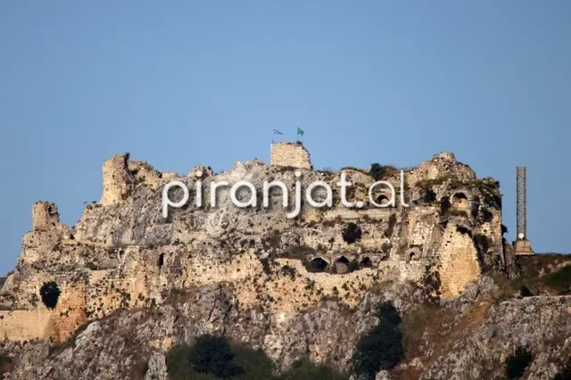 &Ccedil;far&euml; &euml;sht&euml; K&euml;shtjella Beaufort e Libanit dhe pse e
