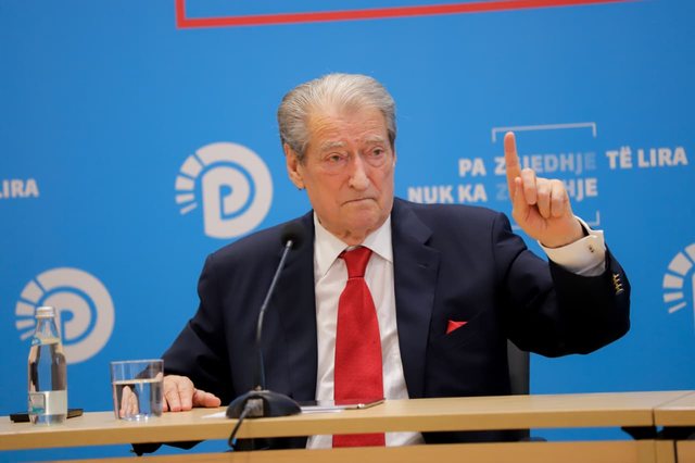 “Mbështesim protestën dhe kërkesa e saj”- Berisha: