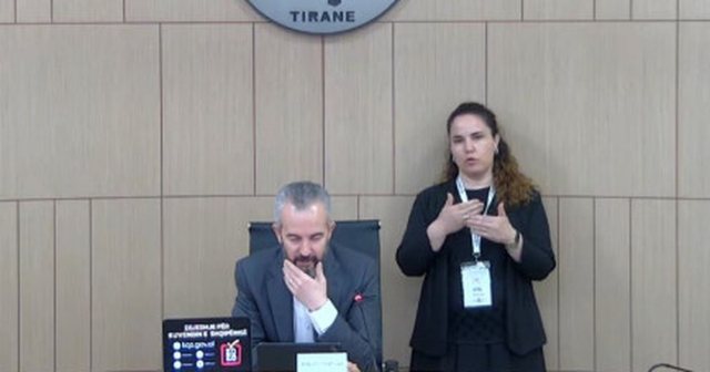 Vonesat në hapjen e 8% të QV-ve/ Kreu i KQZ: Nuk kemi asnjë