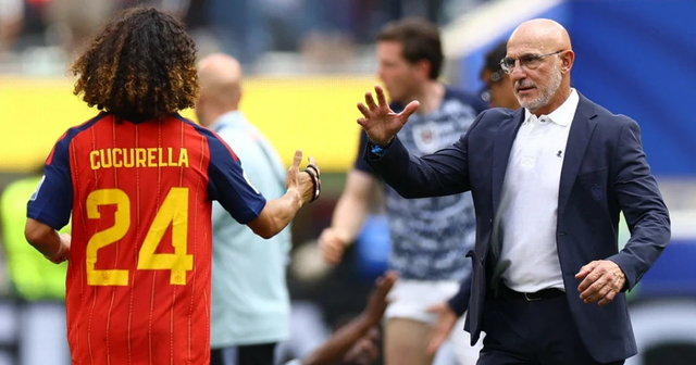 De la Fuente ia kujton premtimin pas triumfit në Botëror: Cucurella