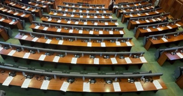 Nuk zgjidhet as në tentativën e 21-të ngërçi politik