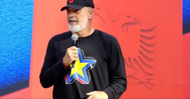 "Kavaja është transformuar dhe ka dalë nga plehrat e