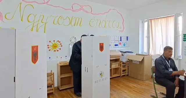 “Ka probleme me shikimin”, burrë e grua votojnë së