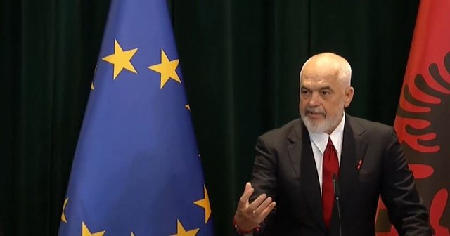 Rama: Kemi diskutuar me Macron përfshirjen e Francës në
