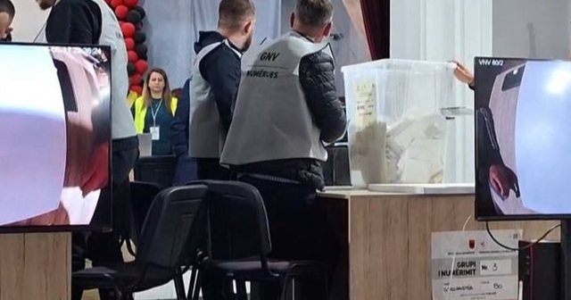 Hapen kutitë e para në Sinanaj të Tepelenës, ja si ndahen