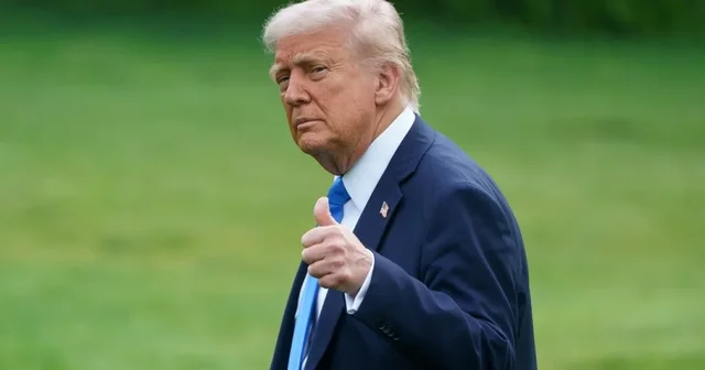 Administrata Trump jep 1,000 dollarë emigrantëve të