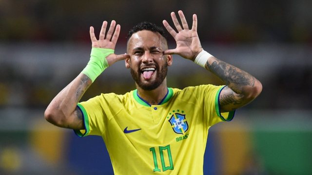 Rikthimi i &lsquo;Mbretit&rsquo;, Neymar konfirmohet n&euml; list&euml;, ndeshja