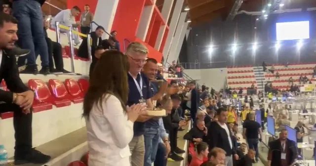 Gjemarkaj feston ditëlindjen në Parkun Olimpik duke vëzhguar