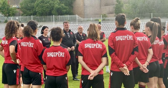 Bot&euml;rori 2027 p&euml;r vajza/ Trajneri Grima: Do t&euml; b&euml;jm&euml;