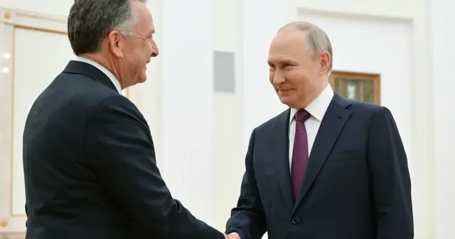 Takimi kokë më kokë mes presidentit Putin dhe të