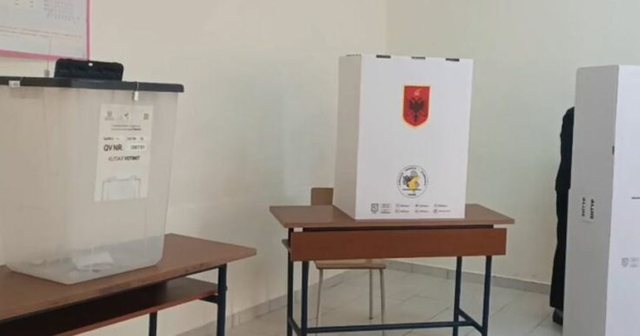 Probleme në disa QV në Qarkun e Elbasanit, shkak vonesat e