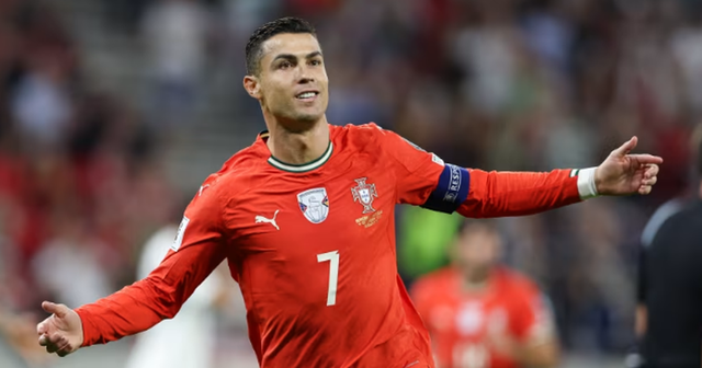 Ronaldo drejt vendimit p&euml;r t&euml; ardhmen me Portugalin&euml;/ Familja