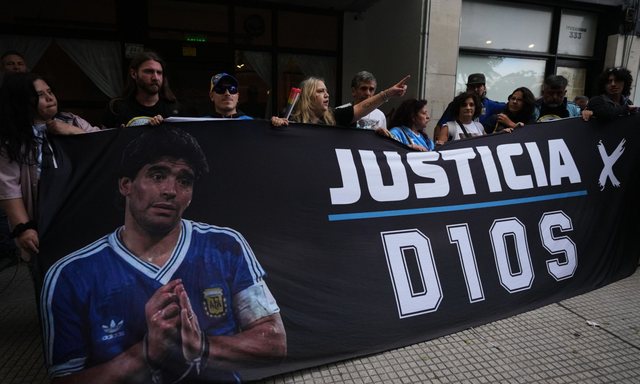 Gjyqi p&euml;r vdekjen e Maradon&euml;s! D&euml;shmi trondit&euml;se p&euml;r
