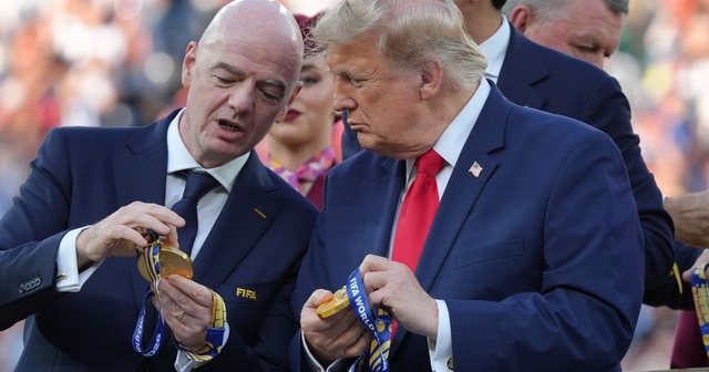 Trump k&euml;rkon Gianni Infantinon n&euml; krye t&euml; OKB-s&euml;? New York