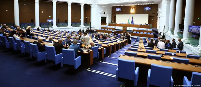 Pse Bullgaria ndaloi furnizimin me arm&euml; t&euml; Ukrain&euml;s?