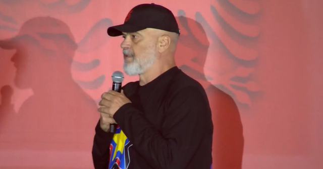 "Të votojmë për Shqipërinë në BE!" Rama