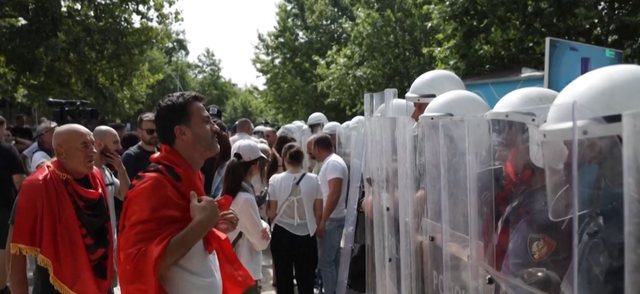 “Akuzat për korrupsion dhe mungesë transparence”/