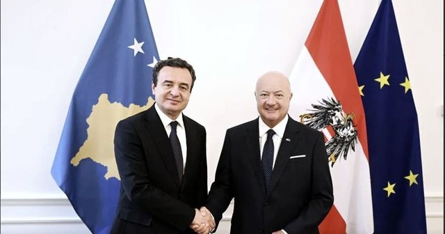 Kurti takim me kancelarin e Austris&euml;: An&euml;tar&euml;simi i Kosov&euml;s