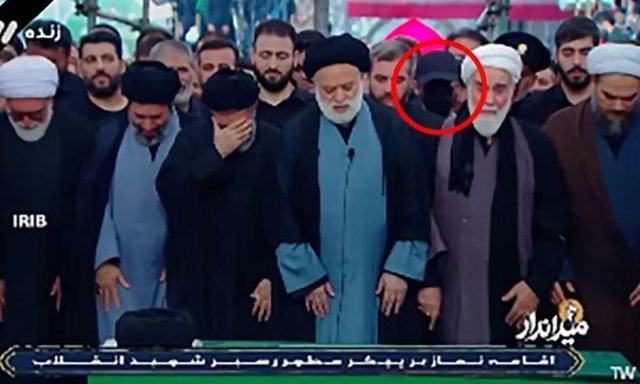 Mister n&euml; Teheran! Kush &euml;sht&euml; burri me mask&euml; q&euml;