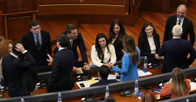 Ambasadorët e QUINT: Status quo-ja aktuale nuk i sjell dobi askujt!