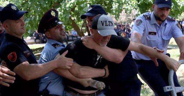 Masa e sigurisë për 21 protestuesit e arrestuar/ Prokuroria