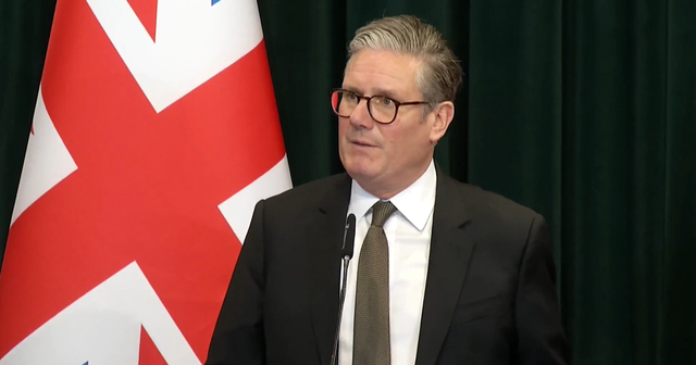 “Të shtojmë qendrat e dërgimit!" Starmer: Kthyem rreth
