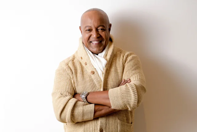 Këngëtari legjendar Peabo Bryson pëson goditje në tru