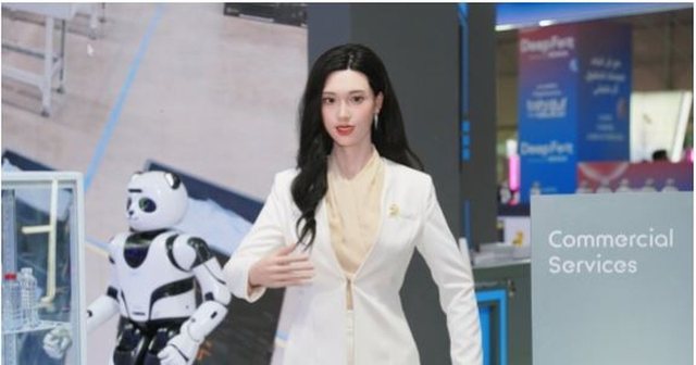 Roboti humanoid kinez që po ‘çmend’ botën/ 13