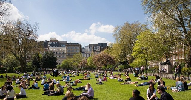 Britania drejt kufizimeve për studentët nga vendet më të