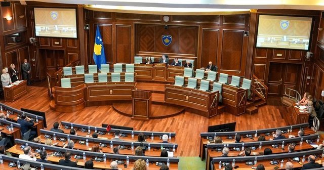 Konstituimi i Kuvendit të Kosovës, vijon ngërçi,