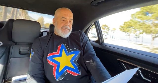 "Shqipëria fiton vetëm me mua dhe Partinë Socialiste",