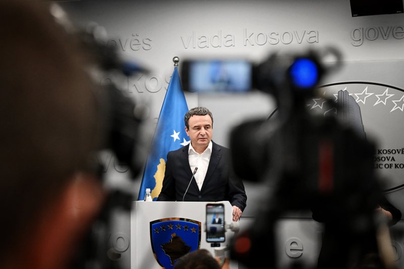 Kurti e shpalli &ldquo;t&euml; tejkaluar&rdquo; Asociacionin